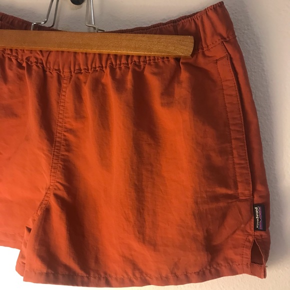 Patagonia barely baggies - Picture 3 of 5